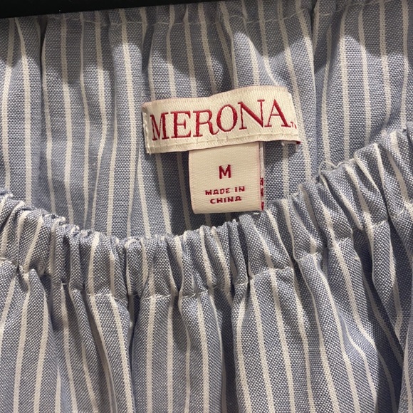 Pretty Off Shoulder Blouse - Picture 3 of 4